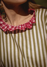 Vestido volantes cuadros fucsia