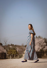 Vestido mangas cortas rayas lila petróleo