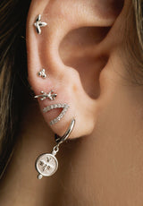 Pendiente v brillante plata