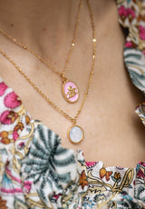 Colgante Cadena Virgen Rezando Nácar