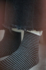 Calcetines rayas gris