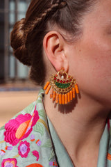 Pendientes flecos naranja y verde