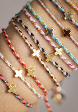 Pulsera cuerda cruz colores