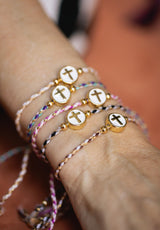 Pulsera cruz esmalte blanco