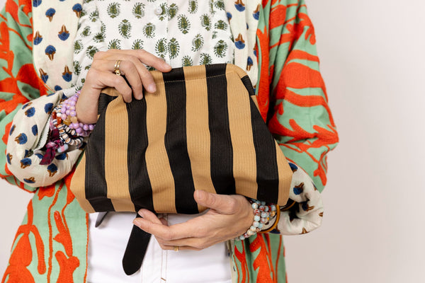 Bolso mano negro/marrón