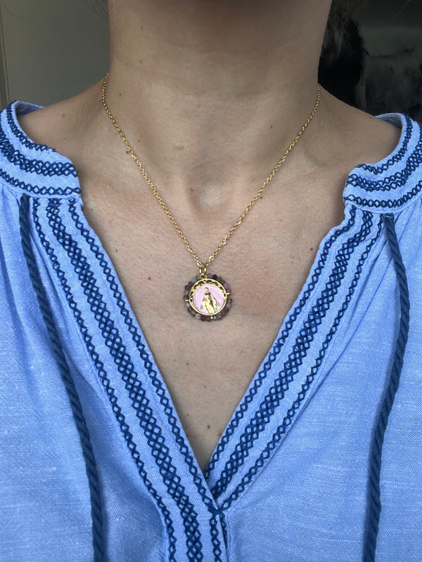 Colgante Virgen Milagrosa Rosa Perlada